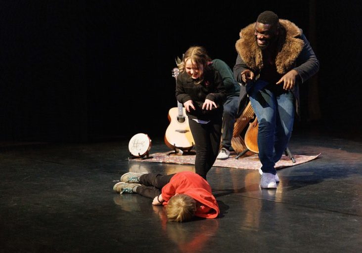 Nie hamlet support image 4 rehan jamie